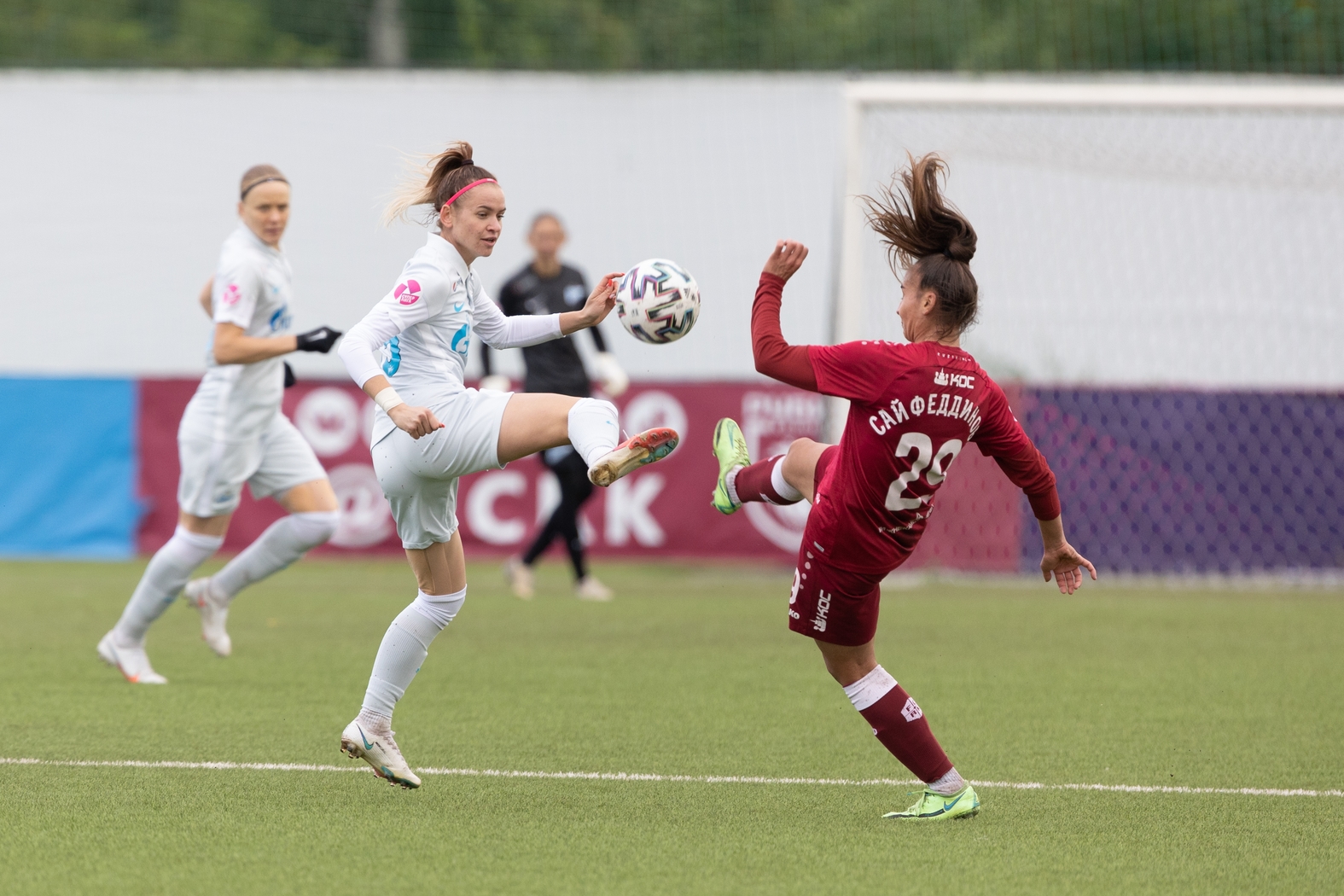 Футбол женщины чемпионат россии суперлига