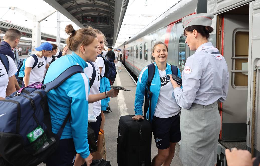 Женская команда «Зенит» отправилась в Краснодар