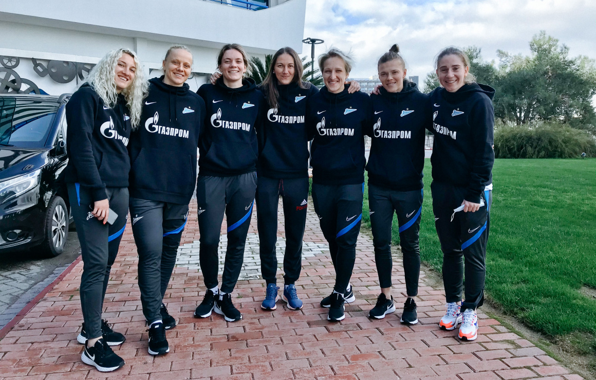 Семь футболисток «Зенита» отправились в сборную России