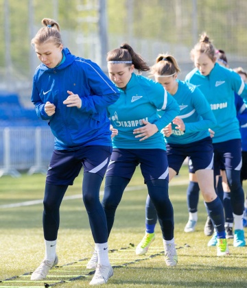 «Зенит-ТВ»: тренировка женской команды перед матчем с ЦСКА