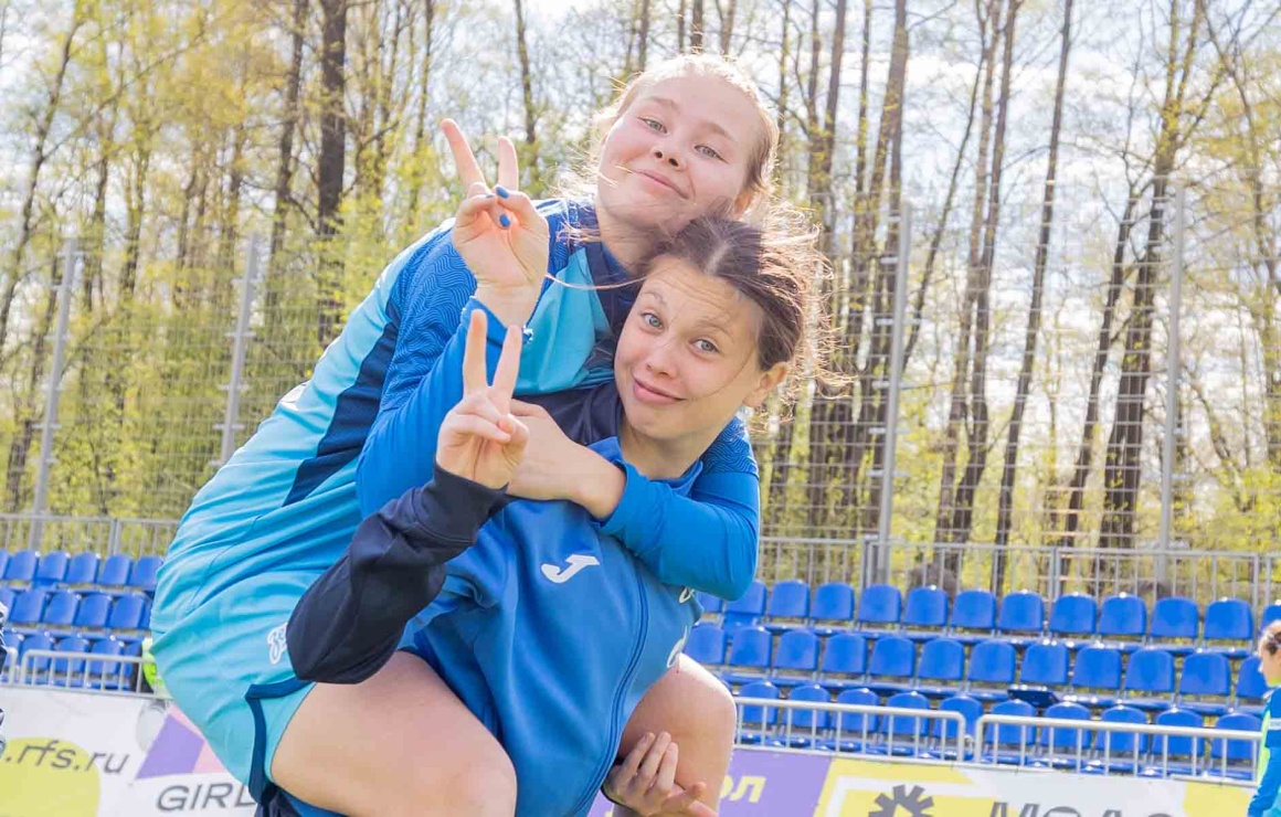 Футболистки молодежной команды «Зенита» забили семь голов за сборную Петербурга
